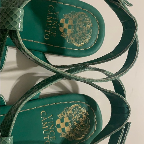 Vince Camuto turquoise sandal - Picture 2 of 5